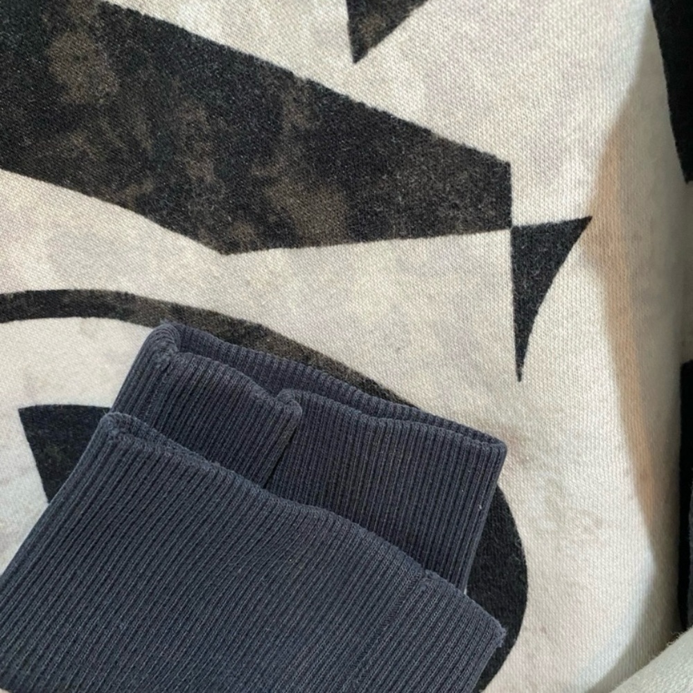 Under Armour Rival Fleece Macro Branded Black and White Graphic Hoodie s… - Picture 3 of 4